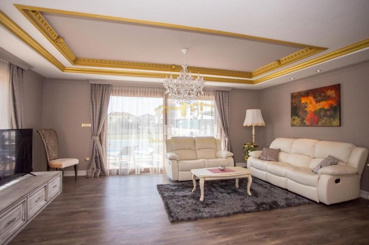 Lepo urejena pritlična hiša na veliki parceli + možnost gradnje še enega objekta